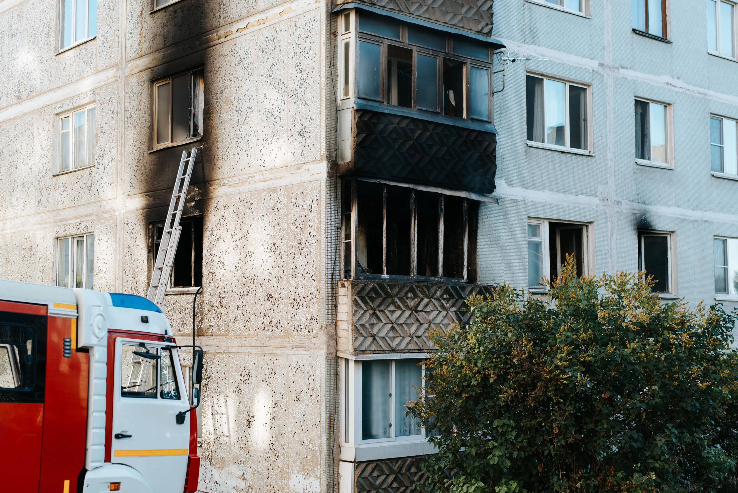 fire damage, How long does fire damage last , How long does it take to fix a fire damaged house